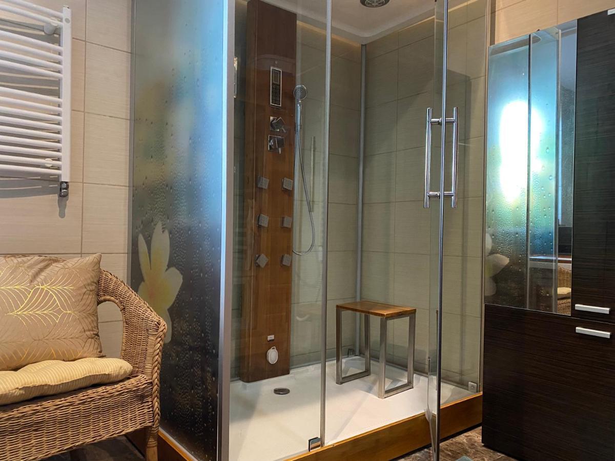 Lux Apartment - Lakefront Apartment In Kamien With Sauna & Hot Tub Only 30 Minutes From Gdansk And Gdynia Bagian luar foto